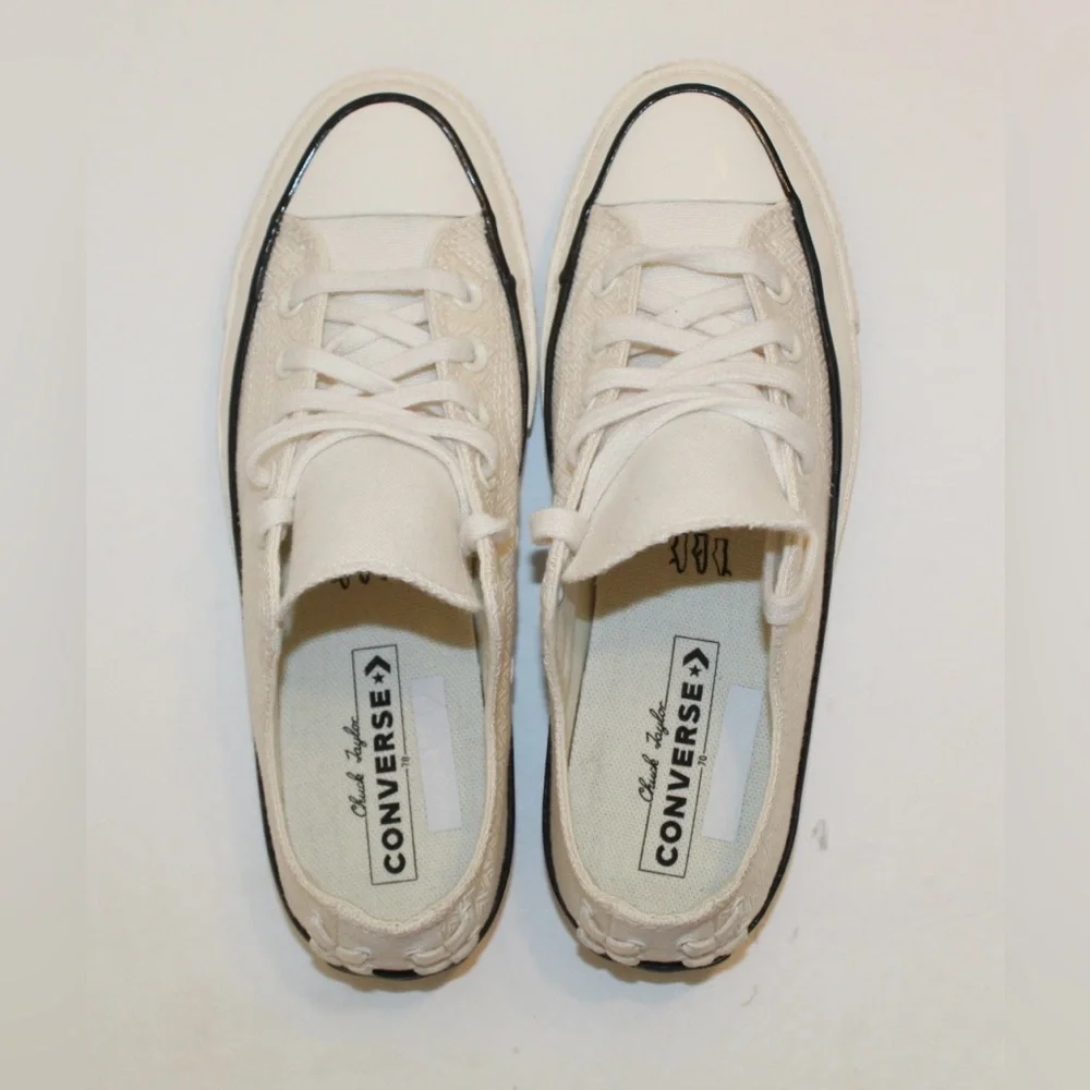 Converse Chuck 70 Low Top Shoes Women’s Multiple Sizes Available NEW - Picture 9 of 10